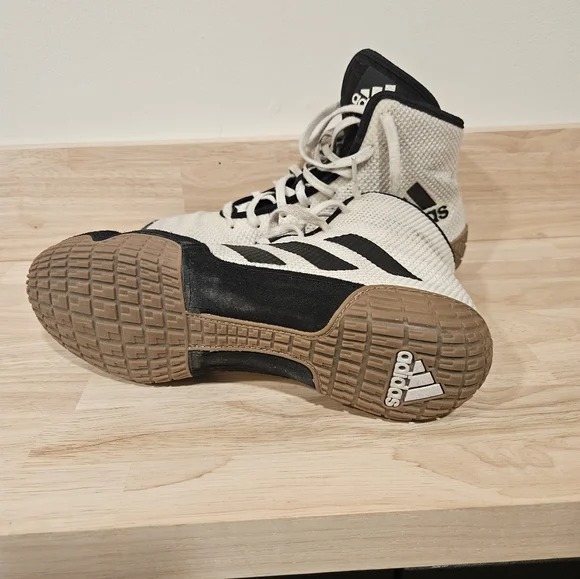 Adidas 2.0 Tech Fall Wrestling Shoes - Picture 3 of 8